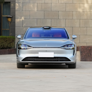 Vehículo de Rango Extendido Mediano-Grande con Motor Turboalimentado de 1.5T, Motor L4, Batería de 53 kWh Máx., Modelo de Nueva Energía - Product Image 1