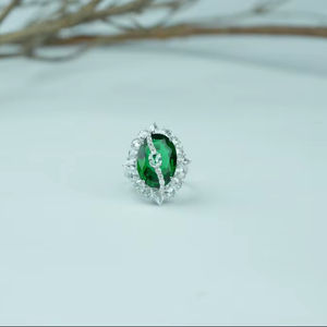 Anillo de Diamante de Lujo Cultivado en Laboratorio, 7.79 Quilates, Corte Ovalado, Claridad VS1, Certificado IGI SGL, Oro, Oro Rosa, Plata, Venta al por Mayor para Mujer - Product Image 1