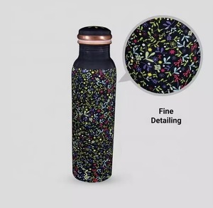 Juego de Botellas de Agua de Metal de Cobre con Asa de Transporte y Tapa de 960 ml, Ecológicas, Clásicas, Negras, Esmaltadas, Reutilizables - Product Image 3
