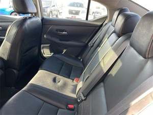 VENTE RAPIDE 2022 Nissan Sentra SR Traction avant Transmission automatique Sièges en cuir - Product Image 5