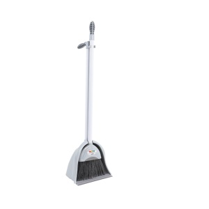 Ensemble balai et pelle robustes avec manche long et tête en plastique pour le nettoyage des sols de la maison et du jardin – Outils de balayage de qualité supérieure - Product Image 1