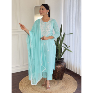 Conjunto de pantalón Kurti de algodón puro de alta calidad con Chinon Dupatta | Tela orgánica de primera calidad | Ropa étnica de mujer al por mayor a granel barata - Product Image 1