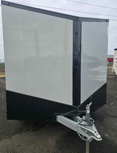 Producto en Tendencia 2026 Remolque de Carga Cerrado 7x14 Blanco con Detalles Negros, Remolque Utilitario de Doble Eje de Alta Resistencia en Venta a Bajo Precio - Product Image 5
