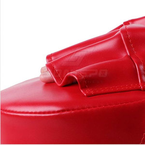 Pads de frappe en PU rouge et noir, équipement d'entraînement durable pour la pratique des arts martiaux - Product Image 5