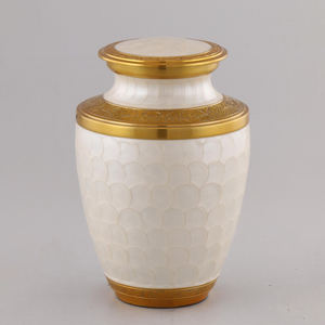 Urna Funeraria de Diseño Moderno Hecha a Mano con Madreperla, Urna Conmemorativa para Adultos de Latón Dorado, Proveedor y Exportador Mayorista - Product Image 6