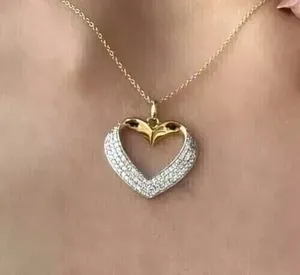 Chaîne pendentif coeur pour femme en argent sterling 925 plaqué or rose coupe ronde Moissanite pour cadeau - Product Image 1