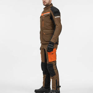 Traje Textil para Motocicleta de Estilo Urbano Diseñado para Máxima Comodidad y Seguridad con Material Duradero y Ajuste Personalizado - Product Image 5