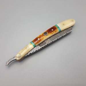 Couteaux de rasoir droit en acier Damas faits à la main avec manche en bois, personnalisables OEM, épaisseur 0,354 pouces, haute qualité - Product Image 6