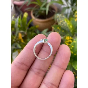 Bague en argent 925 avec émeraude naturelle taille princesse, plaquée rhodium, ornée d'une perle de jade, pour fiançailles, en platine - Product Image 5