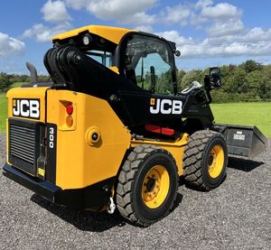 Nouveau chargeur JCB 300 le plus vendu pour les machines de construction et de construction à des prix très intéressants - Product Image 4