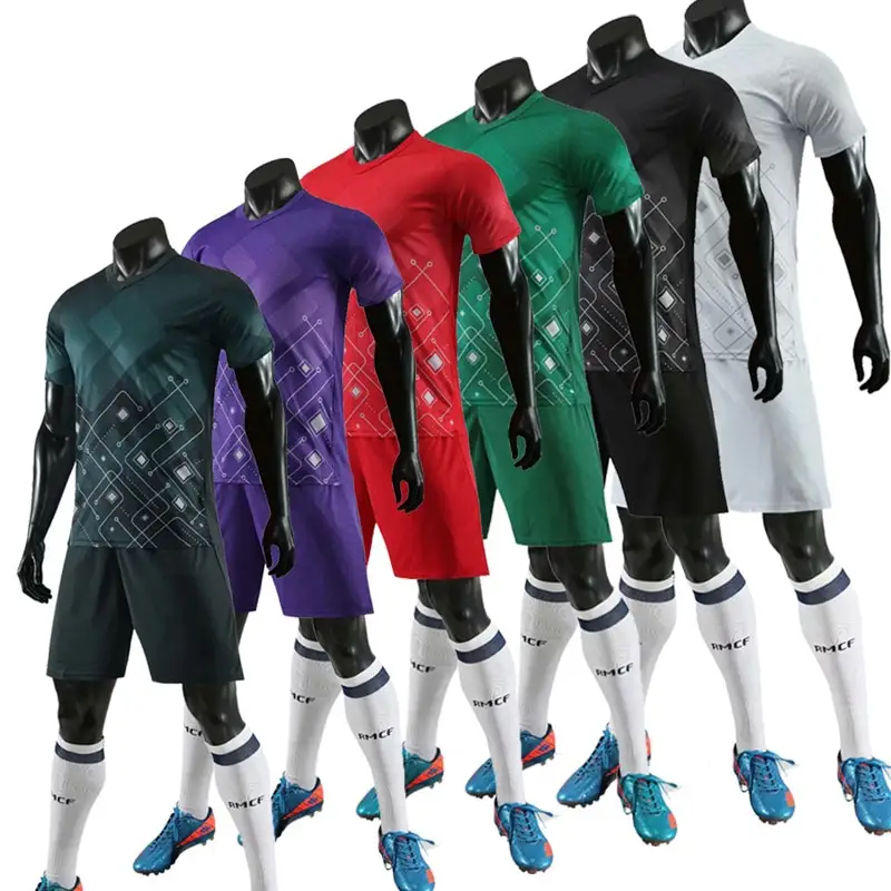 Yüksek kalite özelleştirilmiş erkek yüceltilmiş oem futbol forması set özel sezon futbol tişörtü eşofman futbol formaları
