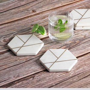 Este juego de posavasos de mármol blanco cuadrado es un accesorio de cocina perfecto y está disponible a precios de mayoreo. - Product Image 2