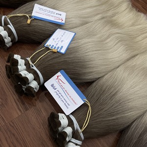 Ombre Color Cabello a granel Paquetes de cabello liso sedoso 100% Extensiones de cabello a granel Remy virgen humana - Product Image 1