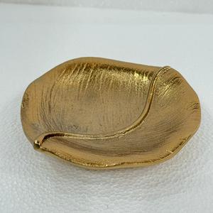 Tazón de Servir Vintage en Forma de Hoja para Frutos Secos, Hecho a Mano, Metal Chapado en Oro, Diseño Moderno, Vajilla de Alta Calidad - Product Image 5