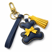 Llavero de Cuero PU con Diseño Personalizado en Relieve, Adorno de Oso de Cuero Cosido, Lindo y Moderno para Bolsos
