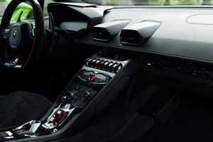 2025 L P 610-4 Convertible Izquierdo AWD Turbo Asientos de Cuero Caja de Cambios Automática R17 Aleación de Aluminio Cámara Trasera Techo Solar Panorámico - Product Image 3