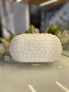 Sac à main de soirée rond et élégant de luxe, pochette brodée de qualité supérieure avec perle pour événements spéciaux et mariages - Product Image 5