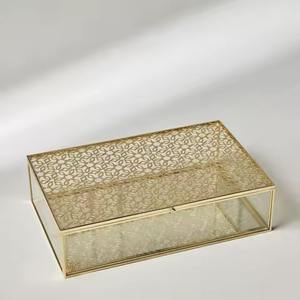 Caja de Almacenamiento de Joyas de Metal con Base de Espejo, Elegante Organizador de Joyas, Almacenamiento de Accesorios - Product Image 1