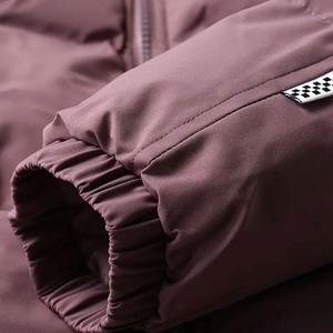 Chaqueta de plumón con capucha para hombre de alta calidad, chaqueta acolchada resistente al agua, chaqueta de invierno a prueba de viento con cremallera y bolsillos con cremallera - Product Image 3