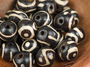 Perles en os blanc artisanales AZ ENTERPRISES, lisses et rondes, pour la création de bijoux, accessoires de mode et fournitures d'artisanat - Product Image 2