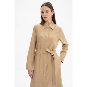 Vestido Casual Elegante de Lino y Viscosa Color Camel con Detalle de Botones - Product Image 4