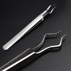 Pinzas de belleza de acero inoxidable de moda moderna con agarre fuerte para dar forma precisa a las cejas y fijar las pestañas - Product Image 4