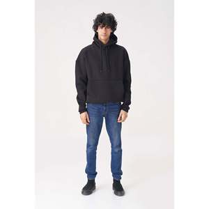 Sweat à capuche noir classique pour hommes de tailles S-2XL pour un confort tout au long de la journée - Product Image 2