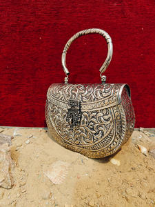 Curved Handle Antique <b>Silver</b> Floral Metal <b>Evening</b> <b>Bag</b> for Formal Events Womens Luxury Wedding Accessory Handcrafted Export Trade - Product Image 3