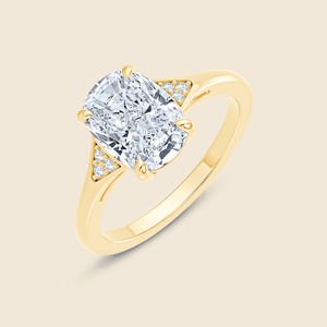 Bague Trilogy Statement à coussin allongé et trois diamants, 1,00 carat F-VS, en or massif 14K, pour mariée, mariage, fiançailles, soirée - Product Image 1