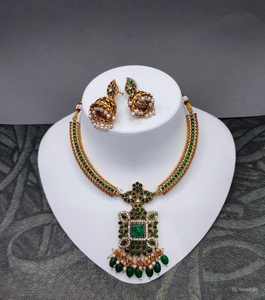 Ensemble de bijoux plaqué or lourd Antique traditionnel indien du sud pendentif ras du cou à la mode avec collier goutte Collection Temple - Product Image 1