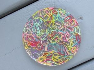 2024สินค้ามาใหม่สร้อยคอแบบใสแนวสตรีทบอยสร้อยแบบไม่สิ้นสุดสไตล์ฮิปฮอปพังค์สำหรับผู้ชายเครื่องประดับที่ทำจากเรซิ่น - Product Image 3