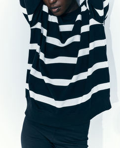 เสื้อสเวตเตอร์แบบสวมหัวของผู้หญิงเสื้อสเวตเตอร์แบบสวมหัวผ้าคอตตอนนิ่มพิเศษดีไซน์ซับลิเมชันไหล่สีพื้นซักด้วยหมึก - Product Image 5