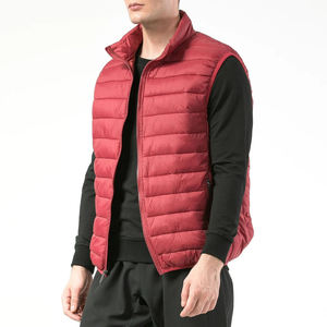 Veste sans manches en toile matelassée pour homme, logo personnalisé en gros, respirante, décontractée, coupe régulière, sport, fermeture éclair - Product Image 3