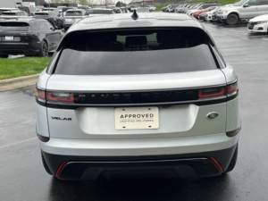 Land Rover Range Rover Velar S d'occasion propre 2023 - Product Image 6