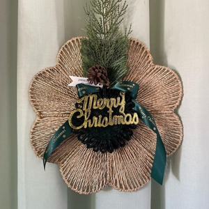 พวงหรีดคริสต์มาสจากหญ้าทะเล ดีไซน์ใหม่ล่าสุด ปี 2024 ของตกแต่งบ้านสำหรับเทศกาล งานถักมือ ขายส่งจากเวียดนาม - Product Image 5