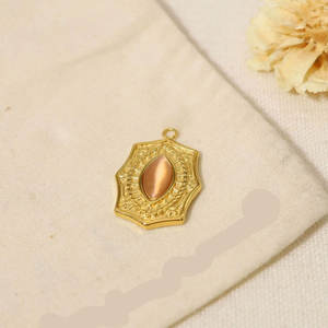 Nouveau Design Macramé Classique Pendentif Calcédoine Rose Taille 10X15MM Forme Ovale Lunette Ensemble Couleur Dorée Cadeau Bijoux - Product Image 3