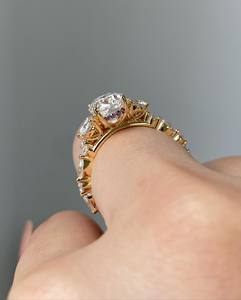 แหวนทอง14K สีเหลืองทรงรัศมีวงคู่แหวน VS1 2.52Ct วงแหวนสำหรับคู่ค้าที่ทำจากเพชรรูปวงรี vsi สีทองหมั้นเป็นของขวัญแต่งงาน - Product Image 4