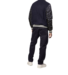 Use el espíritu de la chaqueta Varsity Eternal StrengthThe Varsity Jacket That Never Bows chaqueta para hombres chaquetas para hombres - Product Image 3