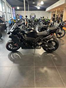 Moto sportive Ninja ZX-4RR ABS 2025 - Product Image 5