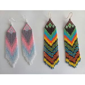 Elegantes pendientes de cuentas de semillas de cristal hechos a mano para novias - Product Image 5