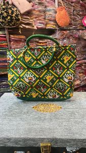 Patola Impreso Bolsas con asa superior Patola Imprimir Bolso de mano Bolsas DE RECUERDO DE BODA Regalo de devolución de boda para invitados - Product Image 4