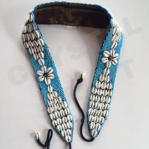 Collar de Cuentas de Vidrio Hecho a Mano para Mujer, Estilo Bohemio Étnico Tribal, Medallón con Estampado de Huella de Pata, Bordado Personalizado - Product Image 6