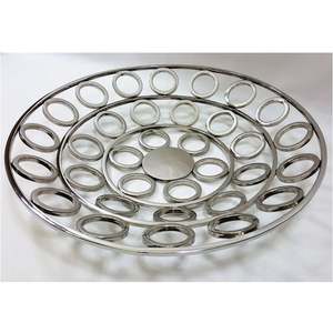 Plateau de feuilles en métal moderne personnalisé pour servir la salade fruits du désert chips et plateau de trempette pour la maison restaurants hôtels bar - Product Image 1