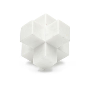 La decoración de mesa de uso de oficina de lujo única más vendida más peso de papel de mármol blanco de forma grande disponible a un precio razonable - Product Image 1