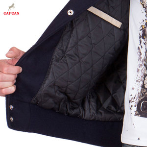 Veste universitaire en cuir premium à texture lisse et coupe confortable, avec col montant, écologique et personnalisable, pour l'hiver - Product Image 6