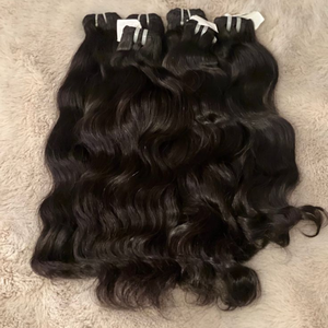 ผมแท้จากอินเดีย เกรด 12A แบบ Remy ไม่ผ่านการแปรรูป 100% เรียงเกล็ดผม  แบบดิบ  ถักเย็บสองชั้น  ขายส่งเป็นมัด สำหรับต่อผม - Product Image 5