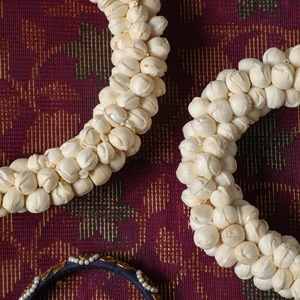Sola wood gajra | จัสมิน gajra mogra ดอกไม้ gajra ผมเจ้าสาวของขวัญแต่งหน้าสำหรับเจ้าสาว Bharatanatyam ผมอินเดีย accessori - Product Image 2