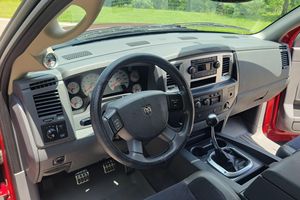 DODGE RAM SRT-10 2006 d'occasion, conduite à gauche/droite - Product Image 3