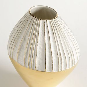 Décoration de table à manger dorée Vase à fleurs en métal Design simple Vente en gros de vase à fleurs de mariage de grande taille bien poli - Product Image 2