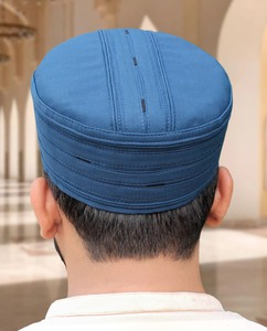 Casquette de prière cousue pour hommes de qualité supérieure imperméable avec un savoir-faire fin, parfaite pour les sports de plein air et les événements religieux du Ramadan - Product Image 1